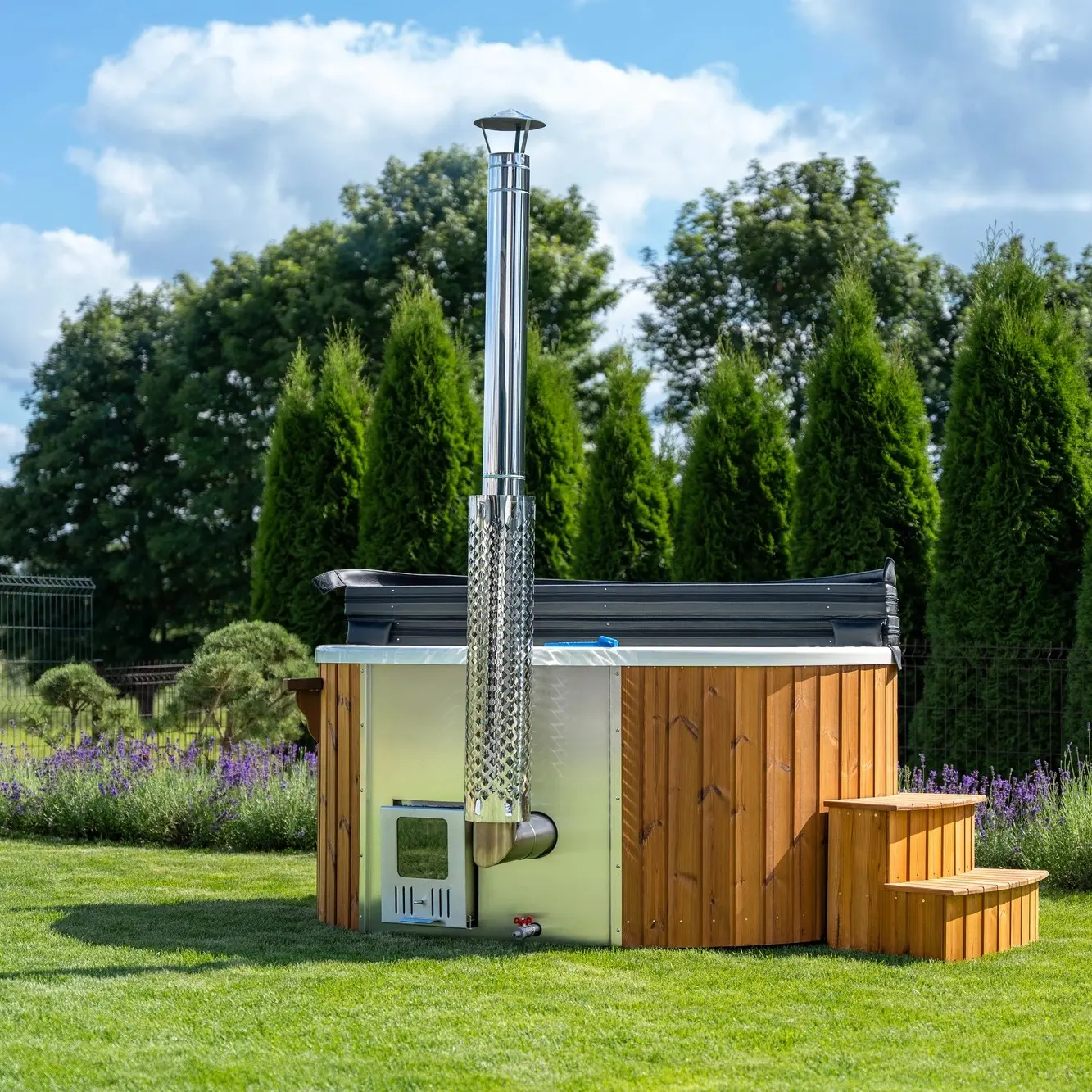 Memelwood-koupací sud-vertical-08-AndersKafka