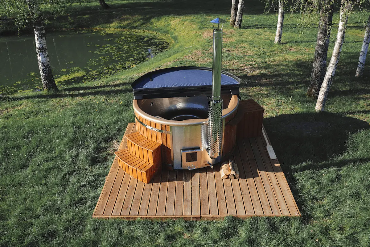 Memelwood-koupací sud-vertical-12-AndersKafka