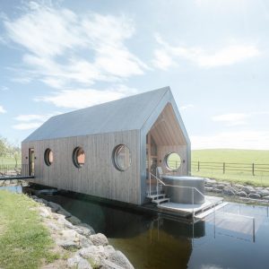 2025 4 AndersKafka Sauna na míru 2 LR-3 (1)