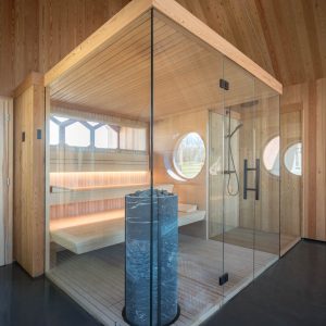 2025 4 AndersKafka Sauna na míru 2 LR-5