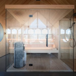 2025 4 AndersKafka Sauna na míru 2 LR-6
